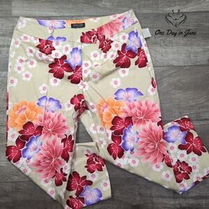 New York & Company Floral Cropped Pants Size 16
